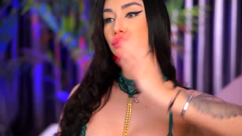 Lora online show from January 4, 6:09 am