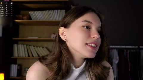 Snapshot of aislyfarran chatting on October 24, 1:12 am Aliza online show from October 24, 1:12 am