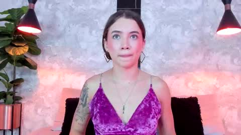 Snapshot of aitana_baker_ chatting on September 23, 8:18 pm little aitana  online show from September 23, 8:18 pm