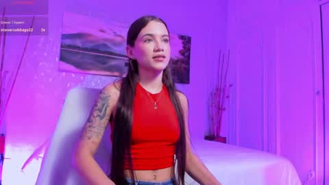 Snapshot of aitana_baker_ chatting on October 3, 8:36 pm little aitana  online show from October 3, 8:36 pm