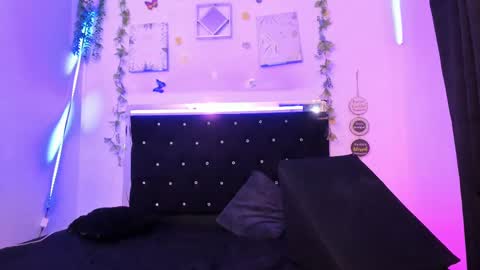 akarirosetti online show from October 3, 2:11 pm