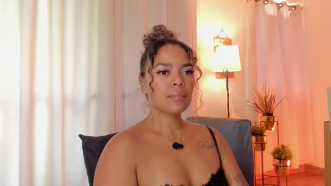 Akenda online show from November 21, 3:36 pm