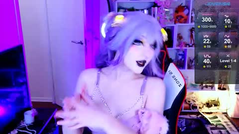 Aki online show from March 11, 10:45 pm