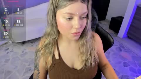 Alaia online show from September 20, 1:42 pm