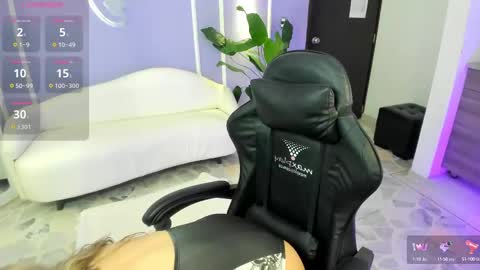 Alaia online show from September 15, 1:08 pm