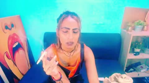 alanadelray online show from January 25, 6:34 am