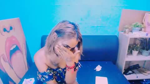 alanadelray online show from January 31, 6:57 pm