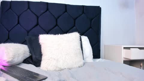 ALANA  online show from February 14, 9:39 pm