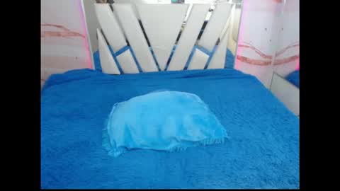 Alanasx online show from February 20, 7:58 pm