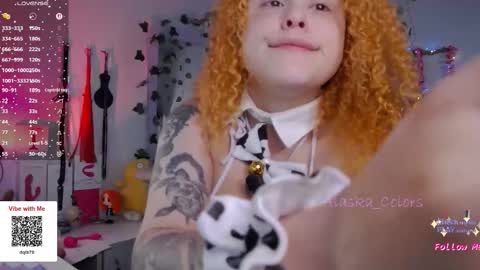 Snapshot of alaska_colors chatting on October 10, 4:34 pm Caro online show from October 10, 4:34 pm