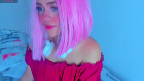 Snapshot of alaska_drew chatting on December 4, 1:25 am Alaska online show from December 4, 1:25 am