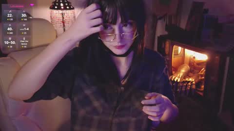 Snapshot of alaskagrace chatting on September 27, 1:24 am Alaska Grace       online show from September 27, 1:24 am