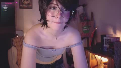 Snapshot of alaskagrace chatting on October 14, 4:04 am Alaska Grace       online show from October 14, 4:04 am