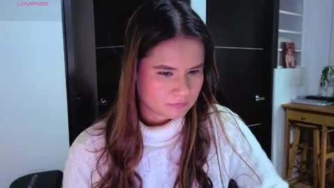 alba_toro535670 online show from April 9, 12:10 pm