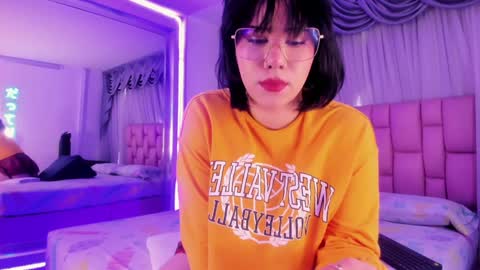 albaandthayron online show from January 22, 12:06 pm