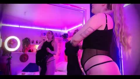 albaandthayron online show from March 11, 12:42 pm