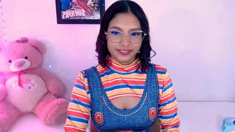 Snapshot of alejaharker chatting on October 23, 2:17 am ebonycutegirl online show from October 23, 2:17 am