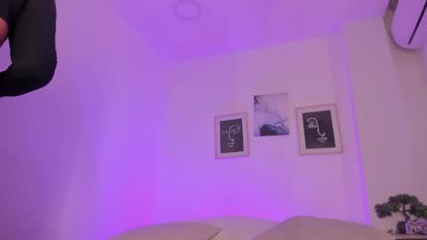 Alejandra online show from April 9, 11:59 am