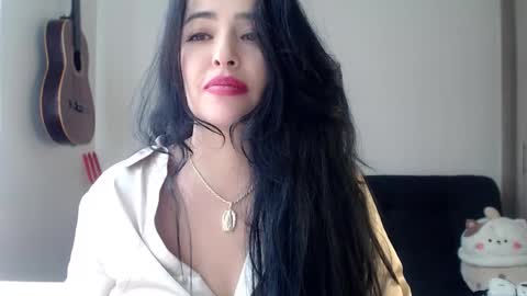 Snapshot of aleska_bell69 chatting on October 20, 5:49 pm Aleska online show from October 20, 5:49 pm