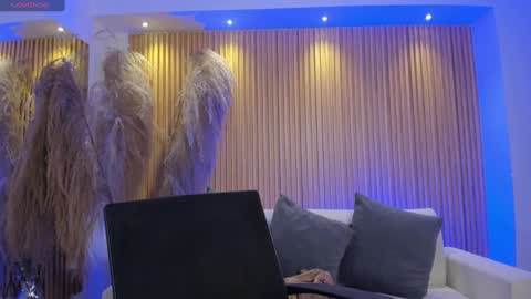 Alessia  Everyday From 0530 to 1430 Col Time online show from March 12, 11:09 am