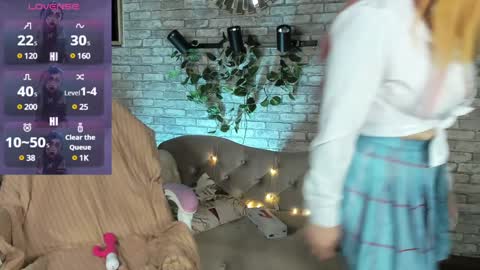 alex_howell online show from January 13, 8:37 pm