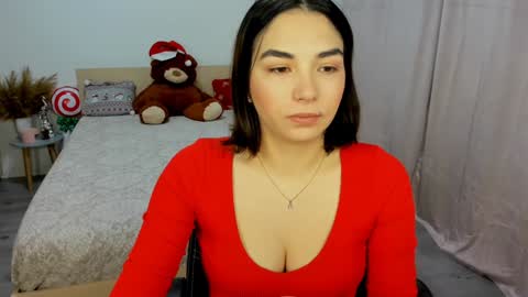Snapshot of alexa_dolly chatting on December 24, 6:33 am Alexa online show from December 24, 6:33 am