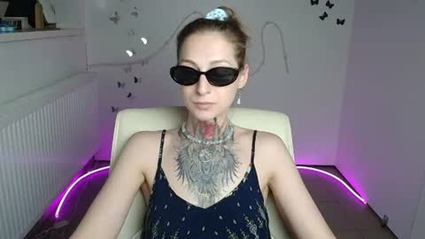 Alexa online show from July 15, 11:26 am