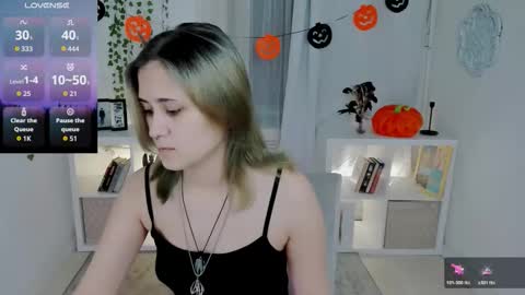 alexa_lexi online show from October 25, 11:07 am