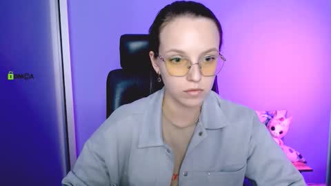 alexa_night_ online show from September 16, 1:08 pm