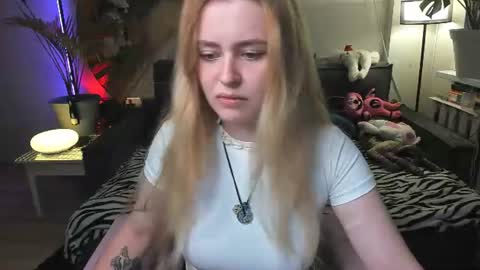 alexa_pirs online show from June 13, 5:32 pm