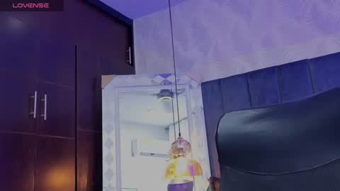 alexaa_marquss online show from June 15, 8:20 pm