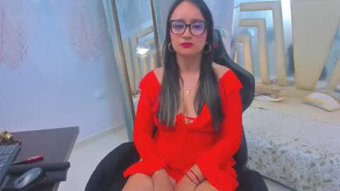 Alexandra Milff  online show from October 19, 3:52 am