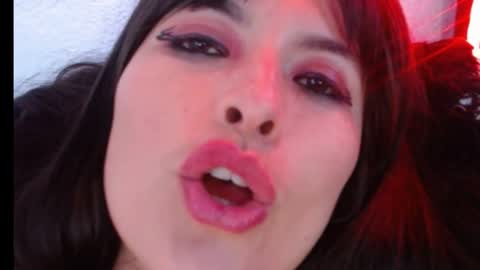 alexandrasaen online show from September 18, 10:30 pm