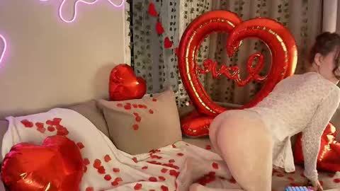 Alex online show from February 14, 4:31 pm