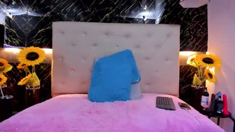 Alexa Smith  online show from February 27, 5:02 am