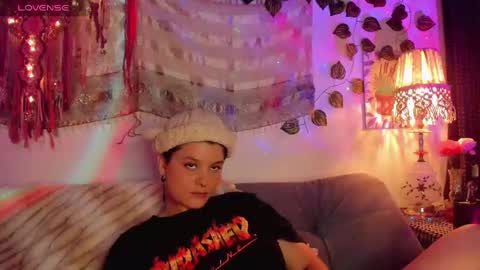 Snapshot of alexiafisher_ chatting on September 16, 4:42 am Alex online show from September 16, 4:42 am