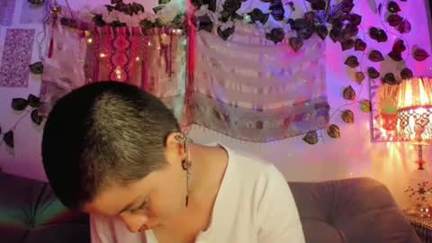 Snapshot of alexiafisher_ chatting on September 28, 2:51 am Alex online show from September 28, 2:51 am