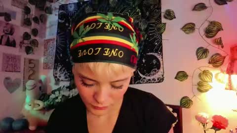 Snapshot of alexiafisher_ chatting on January 19, 4:36 pm Alex online show from January 19, 4:36 pm