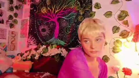 Snapshot of alexiafisher_ chatting on February 8, 3:00 pm Alex online show from February 8, 3:00 pm