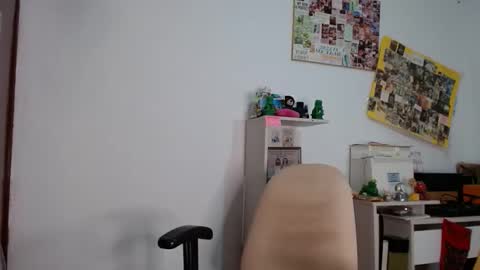 Alia  online show from December 5, 12:50 pm