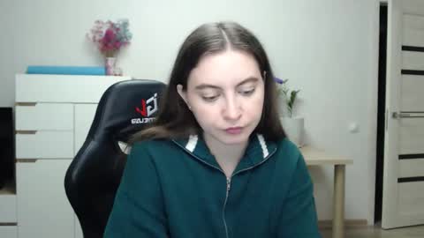 Alice online show from November 14, 9:48 pm