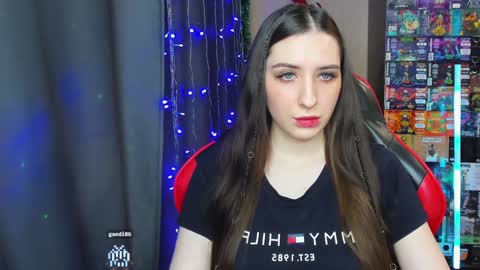 Snapshot of alice_bailey chatting on January 19, 4:36 pm Alice online show from January 19, 4:36 pm