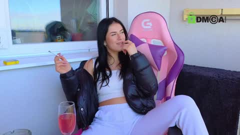 Snapshot of alice_bane chatting on January 28, 10:56 am A R Y A  T I A online show from January 28, 10:56 am