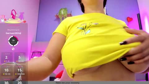 alice_brookss_ online show from March 10, 3:27 pm