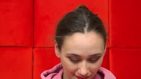 Snapshot of alice_munro chatting on February 8, 5:51 am AliceMunro online show from February 8, 5:51 am