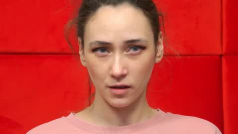 Snapshot of alice_munro chatting on January 18, 9:34 pm AliceMunro online show from January 18, 9:34 pm