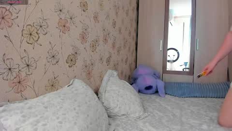 Alice online show from May 15, 11:02 am