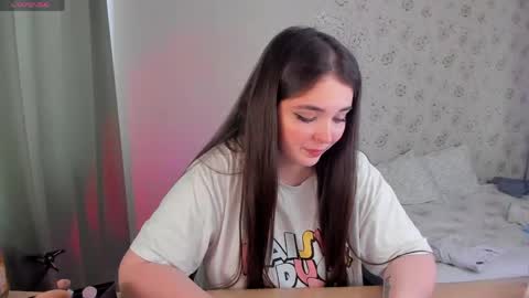 Alice online show from April 3, 1:20 pm