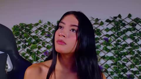 alice_rous21 online show from February 23, 1:43 pm