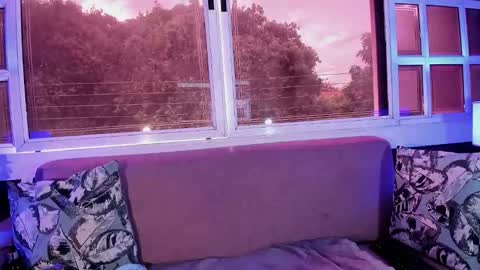Snapshot of alice_simpson1 chatting on October 20, 12:30 pm alice_simpson1 online show from October 20, 12:30 pm